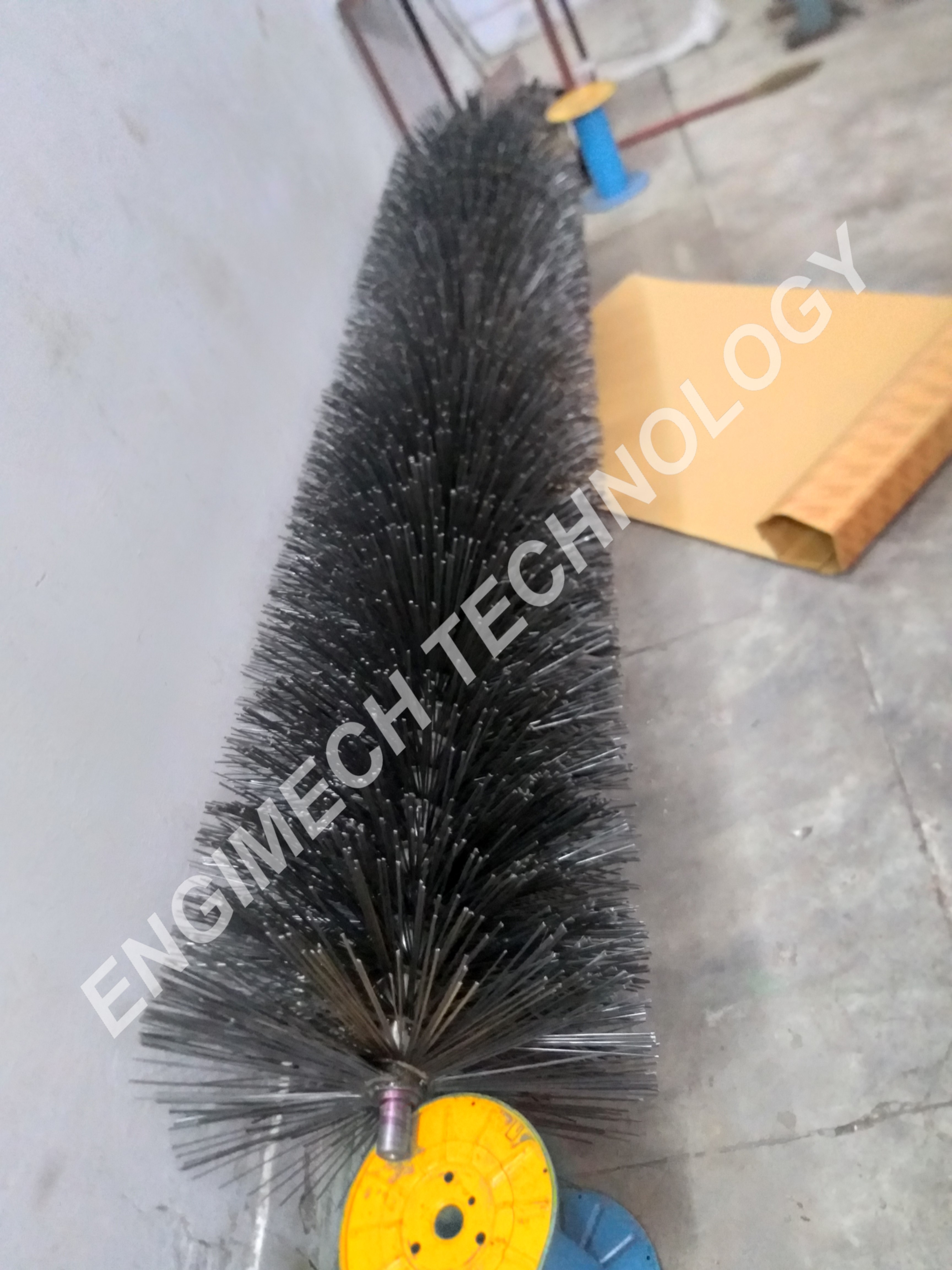 RUNWAY CLEANING ROLLER BRUSH 